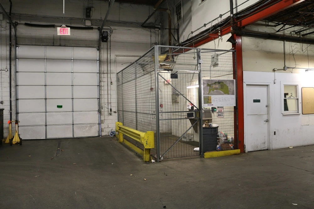 Used _UNKNOWN_ _UNKNOWN_ Caging Rhode Island US | American Surplus #1268298