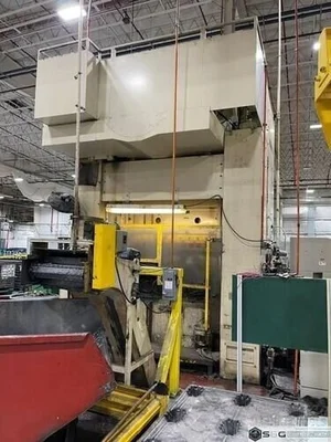 Used 1995 KOMATSU PRESS E2M-300 SSDC PRESS Straight Side Presses Michigan US | S & G Press and Machinery Sales #1283675
