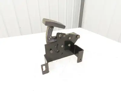 Yale Forklift Throttle Accelerator Pedal Bracket & Potentiometer Off ERC100HHN