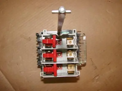USED ALLEN BRADLEY 194R-NJ030P3 SER B