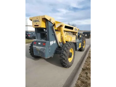 USED 2015 GEHL RS8-42