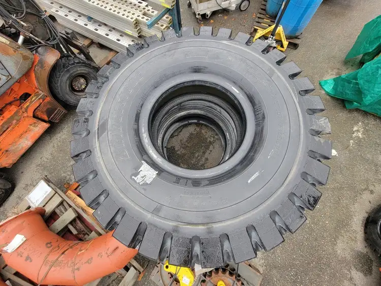 Used BRIDGESTONE 422991 Wheels & Tires British Columbia CA | Lenmark #418637