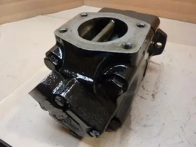 USED VICKERS 4520V60A81
