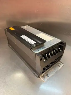 Sew Eurodrive MDX60A0300-503-4-00 Drive / 08227152 (10.6.2)