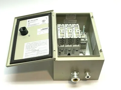 194R-FJ60-1753-PB | Allen Bradley  Ser. B Enclosed Fused Disconnect Switch - Used