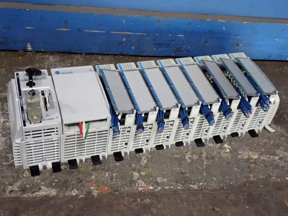 Used ALLEN BRADLEY 1769CRL3 Bus Bars & Plugs Ohio US | HGR 24 #801939