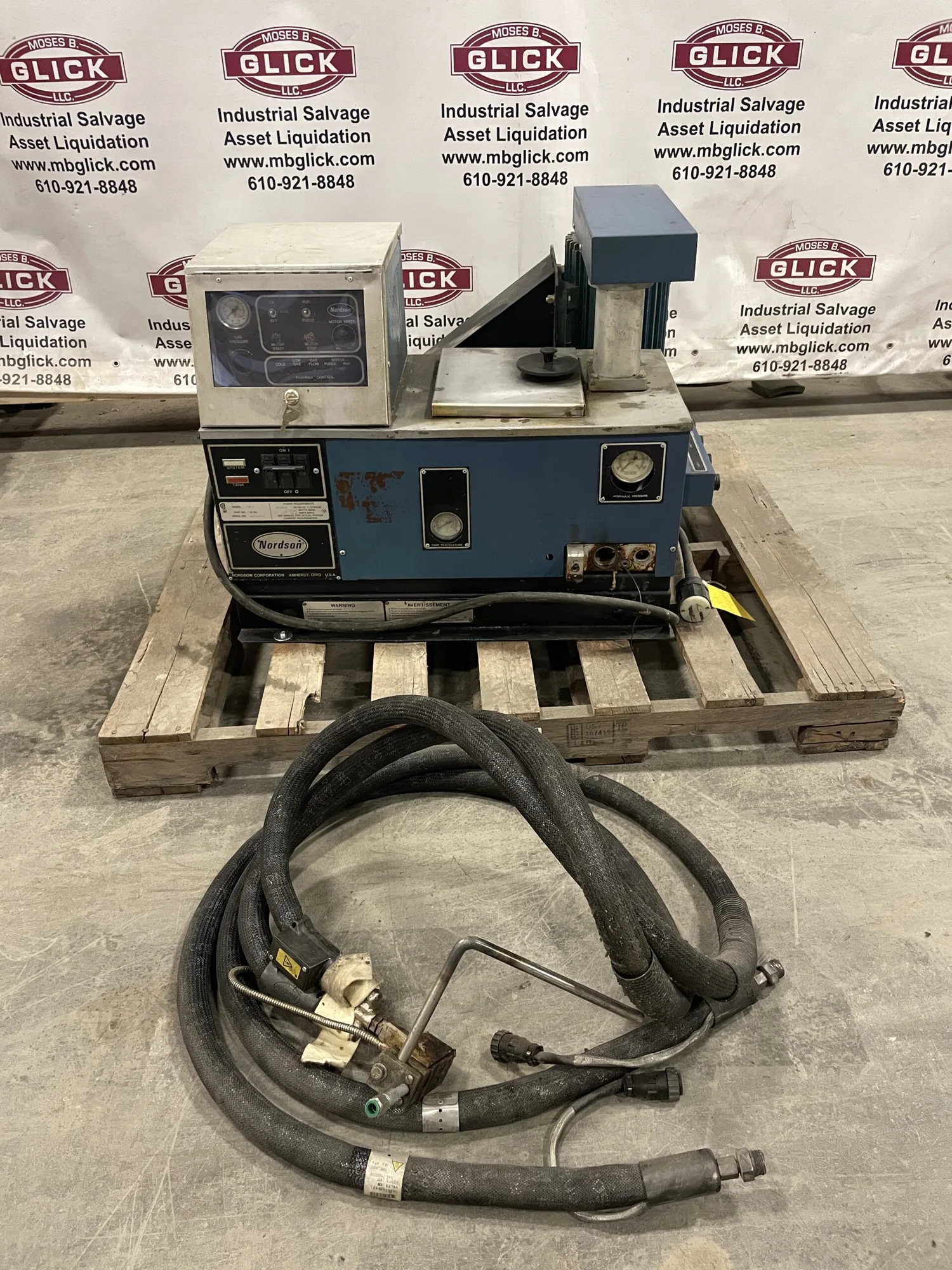 Nordson FM153 Foam Melt Adhesive Applicator 310300A