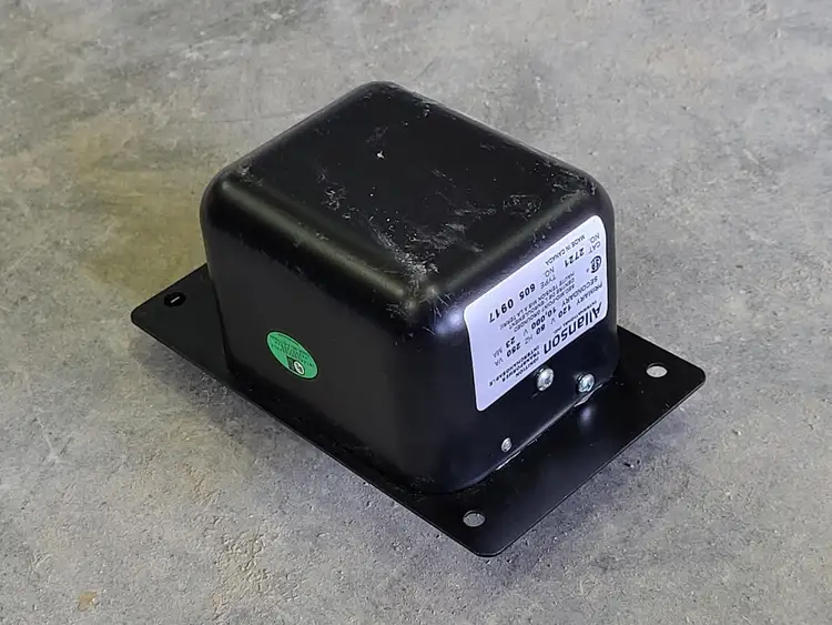 New | in-Stock ALLANSON 2721 Transformers British Columbia CA | Lenmark #266099