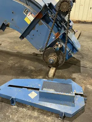 USED MAYFRAN 18" WIDTH MAYFRAN STEEL BELT HOCKEY STICK INFEED CONVEYOR
