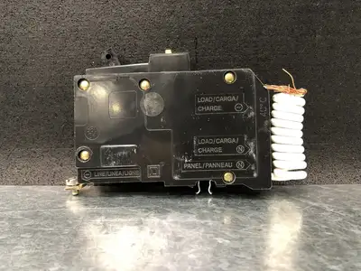 NEW SQUARE D QOB120GFI