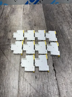 SCHNEIDER A9F74102 A9F74101 Electrical/PLC/Automation | ESS Industrial Equipment Sales (4)