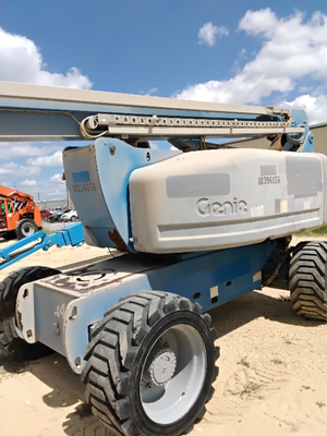 USED 2015 Genie Z-80/60