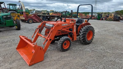 USED 1992 KUBOTA L2350DT