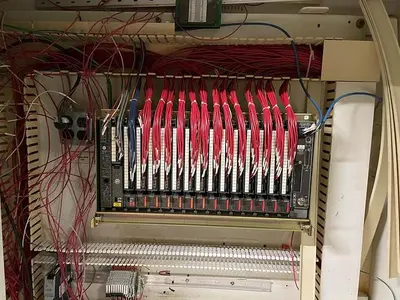 Whallon High Speed Bright Can Palletizer