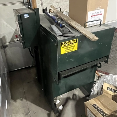 Used REACTION DISTRIBUTING INC - RI-PAK SPH Trash Compactors British Columbia CA | Savona Equipment LTD #1304831