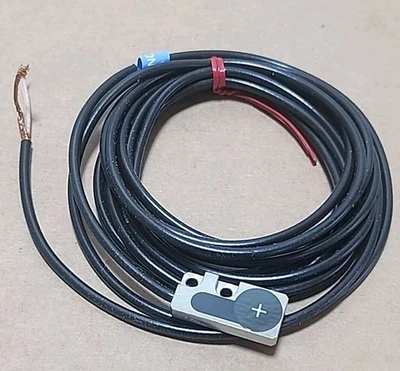 NEW KEYENCE EH-614A