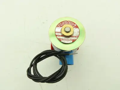 Honeywell Skinner 703X5D1A Solenoid Valve 2-Way NC 24VAC 60Hz 150 PSI 1/2" NPT