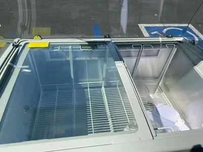 171-0338 41" Full Service Self Contained Ice Cream Gelato Freezer
