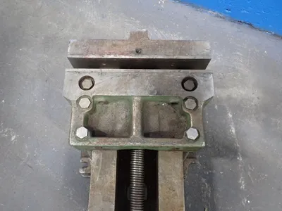 16" Vise