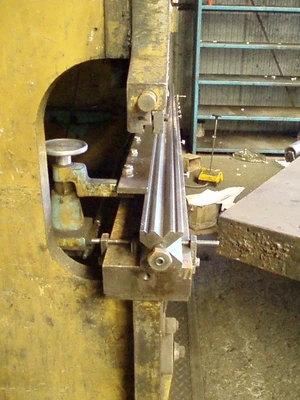 USED COLLY 200 TON X 3100 MM