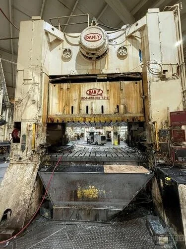 Used 1979 DANLY S4-400-108-72 Straight Side Presses Michigan US | S & G Press and Machinery Sales #877000
