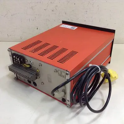 USED LEYBOLD HERAEUS CM330