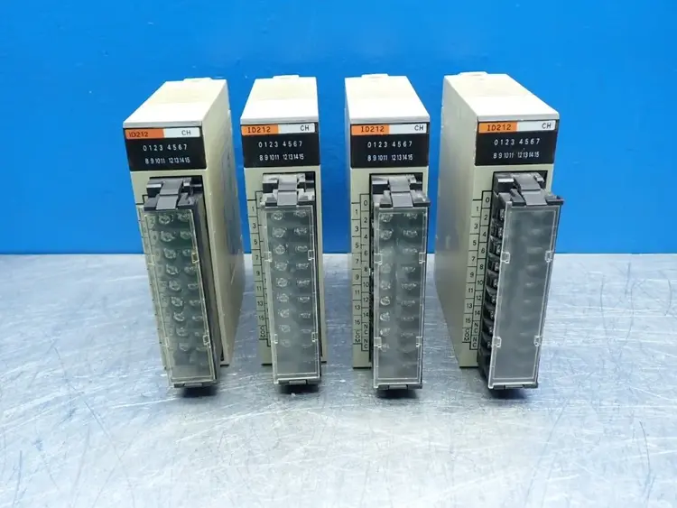 Used OMRON C200HID212 Input / Output Modules | HGR 24 #733434