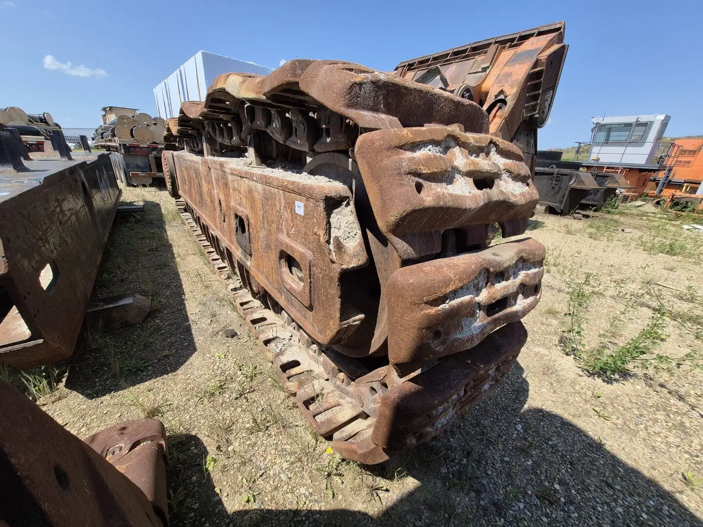 EX1900-6 Track Frame RH