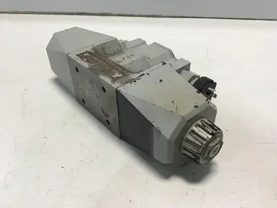 USED TOKIMEC DG4V-5-2C-M-AP71-H-7-40-JA1Y