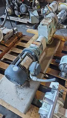 USED WAUKESHA POSITIVE DISPLACEMENT LOBE PUMP SIZE 60