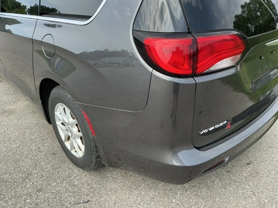 USED 2020 CHRYSLER VOYAGER