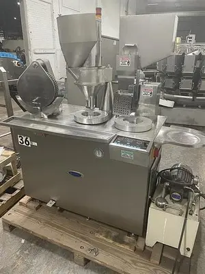 Vanguard VSF-III semi-automatic encapsulator