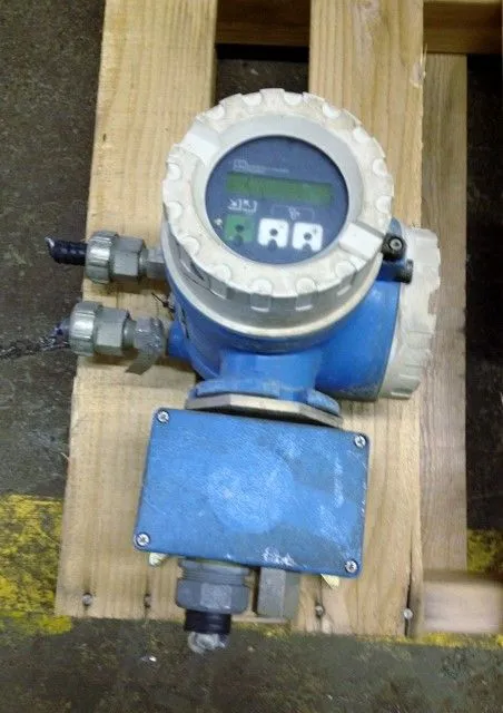 Used Endress Hausser 33FT2H-MD1FD11F21A Temperature Control and Mixing Instruments Minnesota US | Peak Machinery, Inc. #289068