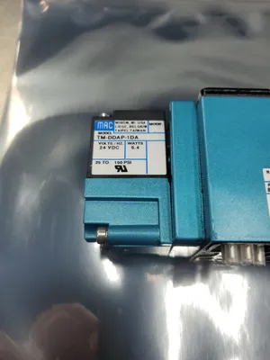 MAC 82A-FA-000-TM-DDAP-1DA SOLENOID VALVE w/2 TM-DDAP-1DA MODULES 6A-12