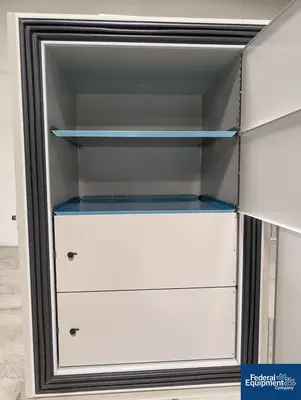 USED VWR VWR ULT Freezer, Model 5706