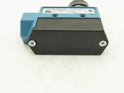 Honeywell BZE6-2RN Limit Switch Side Plunger SPDT 125-600V  Lot of 3