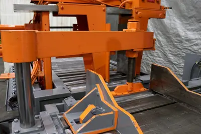 USED 2006 HEM VT130HA-60SS (SMART SAW)