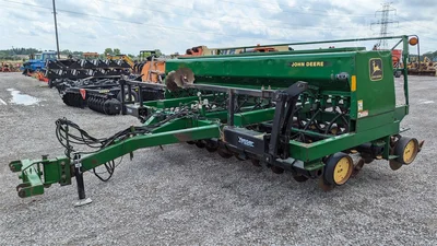 USED JOHN DEERE 750