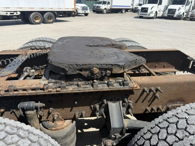 Used 2009 VOLVO VNL Conventional trucks Indiana US | Miedema Asset Management Group #1414638