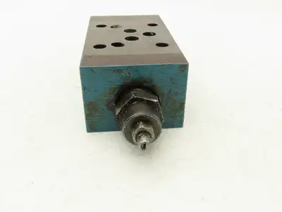 Used VICKERS _UNKNOWN_ Valves/Fittings Indiana US | Arrow Industrial #1365383