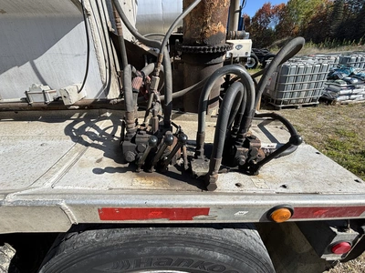 Used 2008 WARREN BULK FEED TRAILER Tanker Trailers Michigan US | Miedema Asset Management Group #1709512