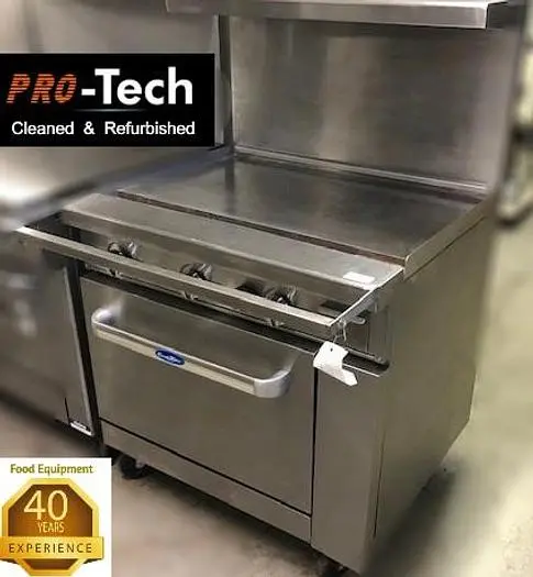 Gas range with 36" flat top gas grill
