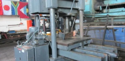 Mills Traverse press