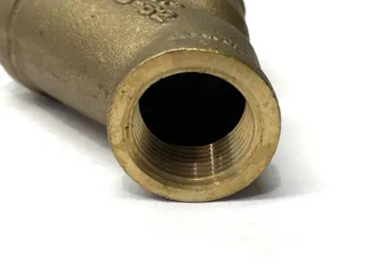 USED TITAN Y STRAINER CAST BRONZE 3/4"