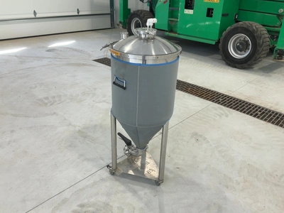 Used SPIKE BREWING CF15 CONICAL FERMENTER/UNITANK WITH INSULATED CONICAL JACKET 18 GALLONS Brewing Equipment Michigan US | Miedema Asset Management Group #1580075