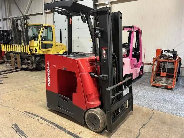 Used 2019 RAYMOND 415C30TT 3-Wheel Stand up Electric Counterbalance Forklifts Illinois US | Somerset Equipment Sales #1546212