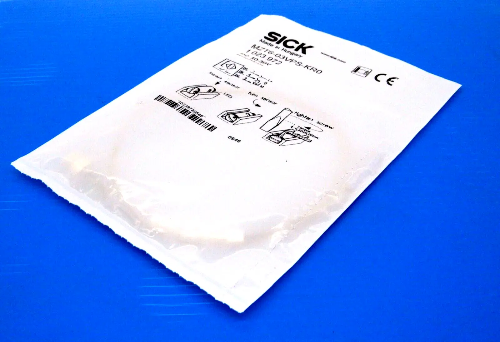 NEW SICK MZT6-03VPS-KR0 SENSOR 1023972 MZT603VPSKR0