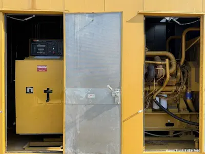 Used Caterpillar 800 kW Diesel Generator Set – CAT 3412, 1180 HP, 480V, 852 Hours, Enclosed with Fuel Tank