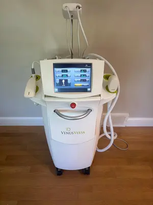 Used 2017 VENUS CONCEPTS VERSA W/ 6 HAND PIECES, VIVA, DIAMOND, OCTIPOLAR, HAIR REMOVAL, SKIN REJUVENATION Lasers / Laser Systems Minnesota US | Midwest Medical #1467836