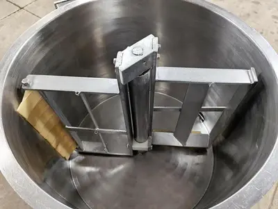 SAVAGE 450 CM Chocolate Conditioner | Harvest Equipment and Fabrication Inc (14)